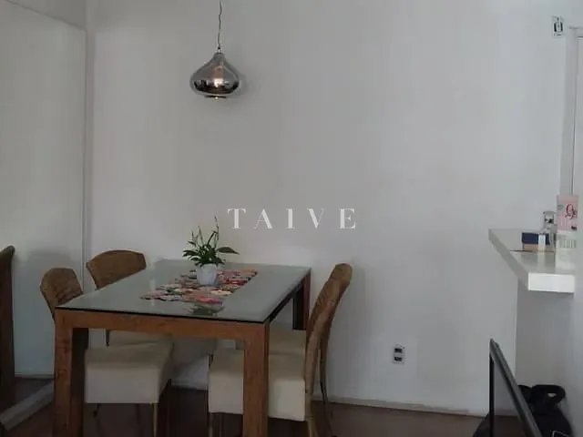 Apartamento com 86m² 2 quartos e 1 banheiro, à venda, no bairro Aurora em Londrina