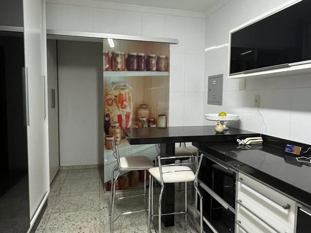 Apartamento com 191m² 3 quartos e 3 banheiros, à venda, no bairro Centro-Norte em Cuiabá