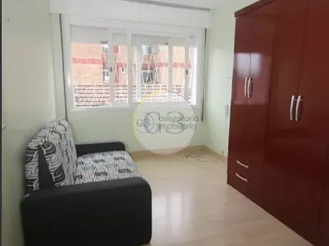 Apartamento 2 quartos e 1 banheiro, para alugar, no bairro Centro em Pelotas