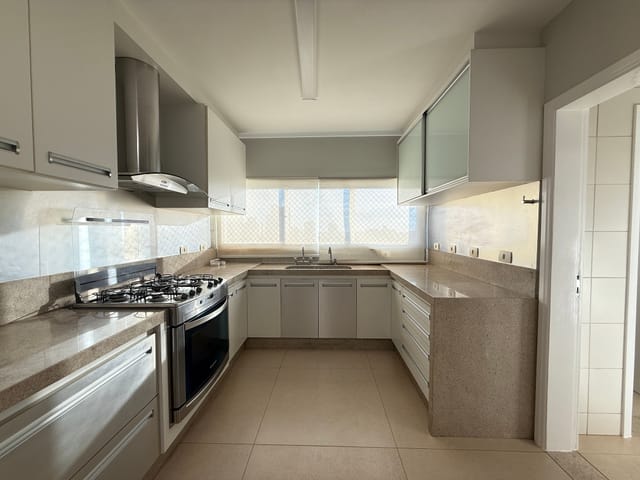 Foto do Apartamento - Apartamento à venda, Centro, Apucarana, PR | J. Mareze Imóveis Ltda