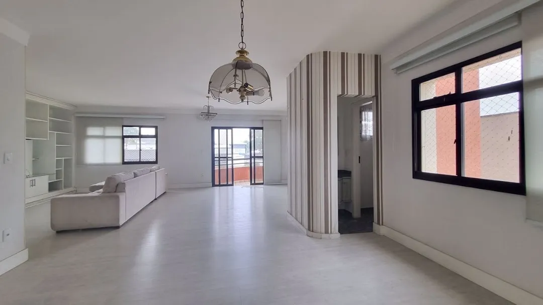 Apartamento de alto padrão no Centro