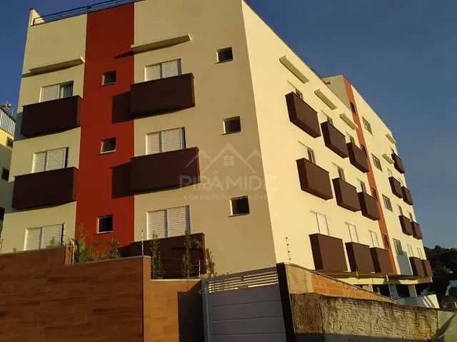 Apartamento 3 quartos e 2 banheiros, à venda, no bairro Parque Vivaldi Leite Ribeiro em Poços de Caldas