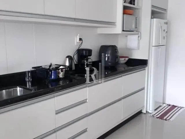 Apartamento 2 quartos e 2 banheiros, à venda, no bairro Morretes em Itapema