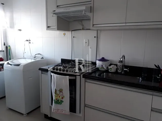 Apartamento 2 quartos e 2 banheiros, à venda, no bairro Morretes em Itapema