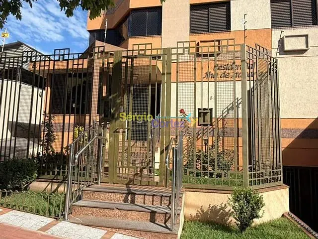 Apartamento com 159m² 3 quartos e 2 banheiros, à venda, no bairro Centro em Londrina