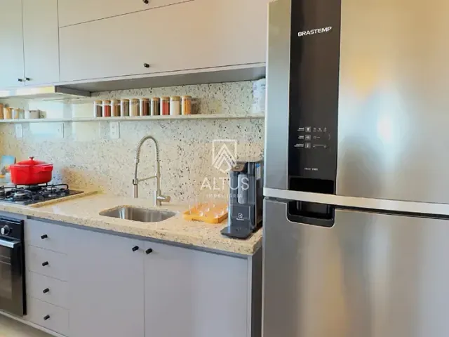 Apartamento 2 quartos e 1 banheiro, à venda, no bairro Stella Maris em Salvador