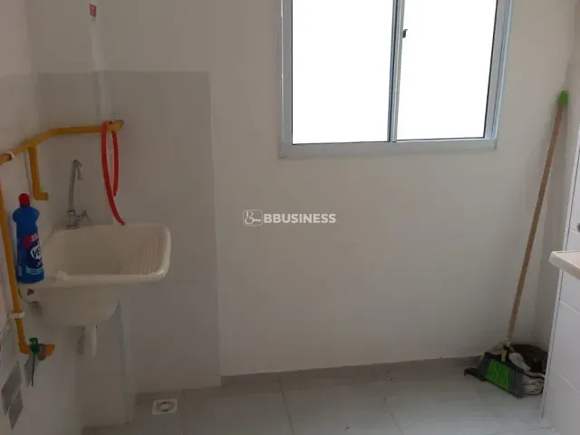 Apartamento com 42m² 2 quartos e 1 banheiro, para alugar, no bairro Parque Pecuária em Campos dos Goytacazes