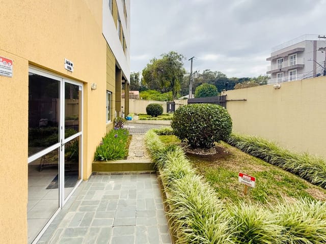 Apartamento 2 quartos e 1 banheiro, para alugar, no bairro Bacacheri em Curitiba