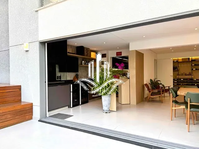 Apartamento 3 quartos e 5 banheiros, à venda, no bairro Jardim das Acácias em São Paulo