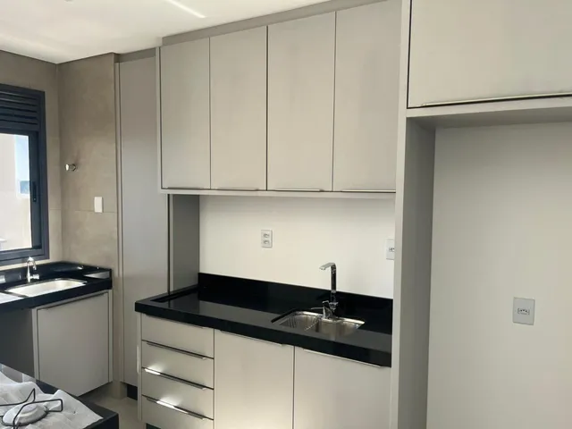 Apartamento com 10m² 3 quartos e 2 banheiros, para alugar, no bairro Gleba Palhano em Londrina