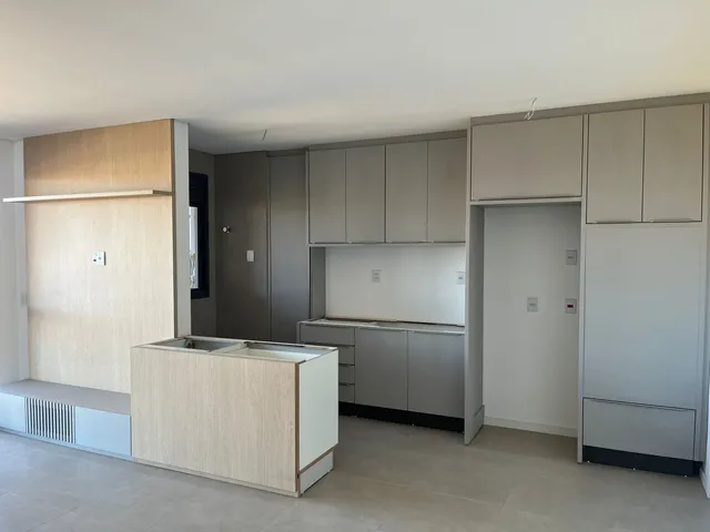 Apartamento com 10m² 3 quartos e 2 banheiros, para alugar, no bairro Gleba Palhano em Londrina