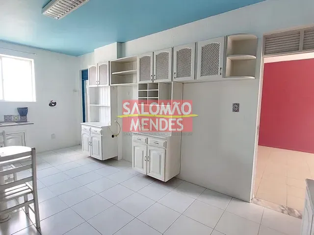 Apartamento 3 quartos e 5 banheiros, para alugar, no bairro Nazaré em Belém