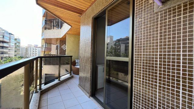 Apartamento 2 quartos e 3 banheiros, à venda, no bairro Algodoal em Cabo Frio