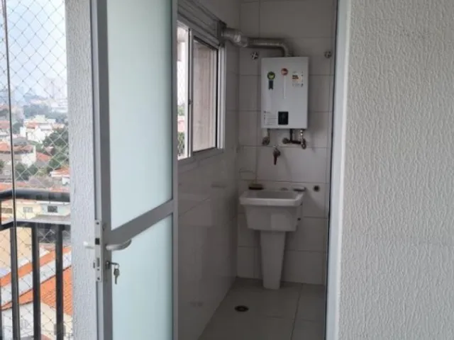 Apartamento 3 quartos e 2 banheiros, à venda, no bairro Vila Scarpelli em Santo André