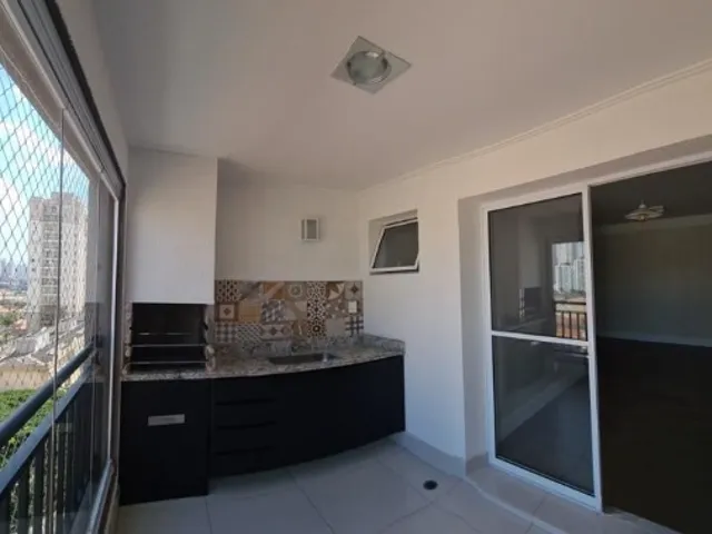 Apartamento 3 quartos e 2 banheiros, à venda, no bairro Vila Scarpelli em Santo André