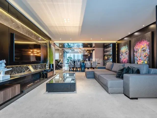 Apartamento com 337m² 3 quartos e 5 banheiros, à venda, no bairro Victor Konder em Blumenau