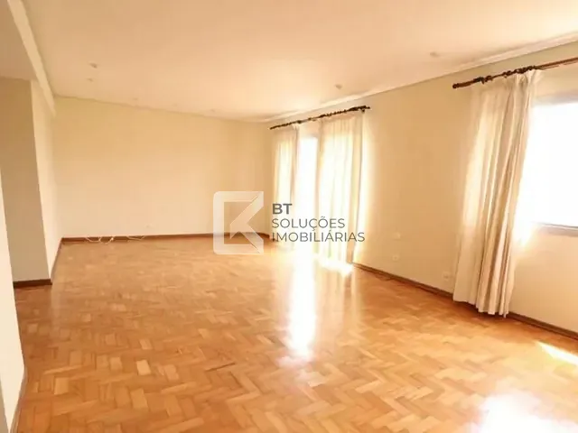 Apartamento 3 quartos e 2 banheiros, à venda, no bairro Aclimação em São Paulo