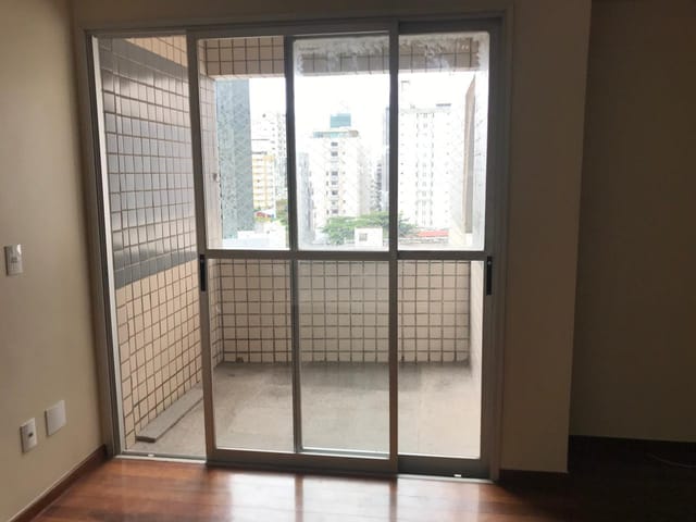 Apartamento 3 quartos e 2 banheiros, para alugar, no bairro Carmo em Belo Horizonte