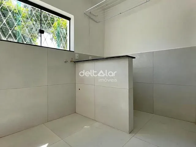 Apartamento com 40m² 2 quartos e 1 banheiro, para alugar, no bairro Planalto em Belo Horizonte