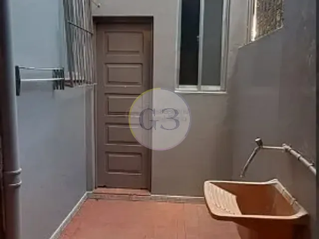 Apartamento 2 quartos e 1 banheiro, para alugar, no bairro Centro em Pelotas