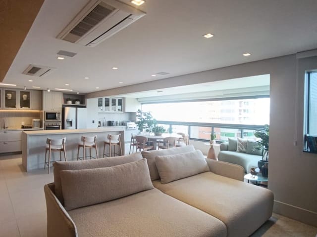 Apartamento 3 quartos e 4 banheiros, para alugar, no bairro Jardim em Santo André