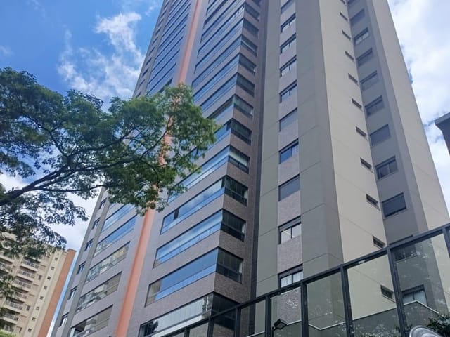 Apartamento 3 quartos e 4 banheiros, para alugar, no bairro Jardim em Santo André