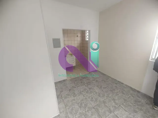 Apartamento 2 quartos e 1 banheiro, para alugar, no bairro I.A.P.I. em Osasco