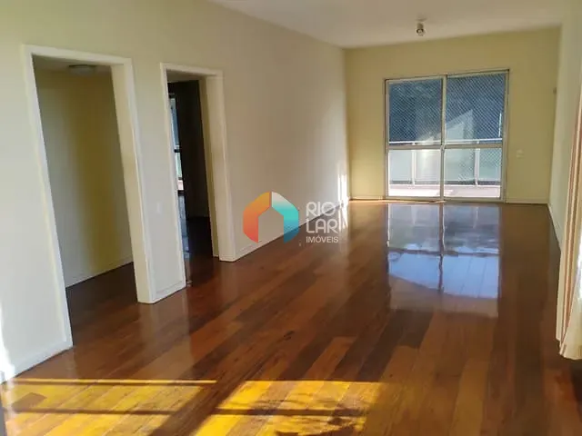 Apartamento com 96m² 2 quartos e 3 banheiros, à venda, no bairro Cosme Velho em Rio de Janeiro