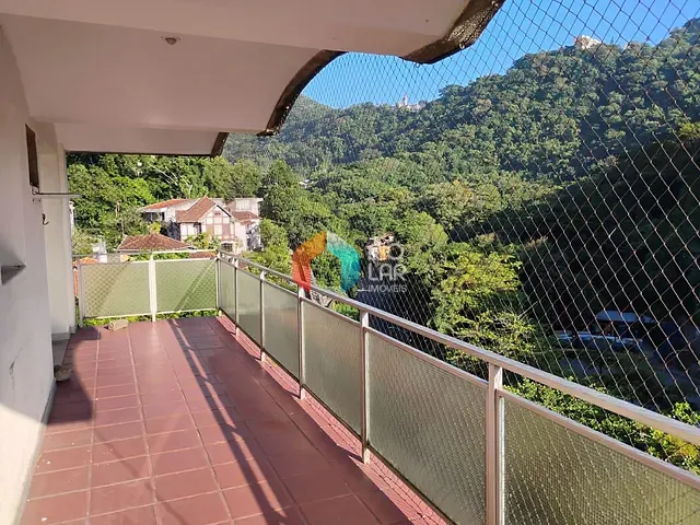 Apartamento com 96m² 2 quartos e 3 banheiros, à venda, no bairro Cosme Velho em Rio de Janeiro