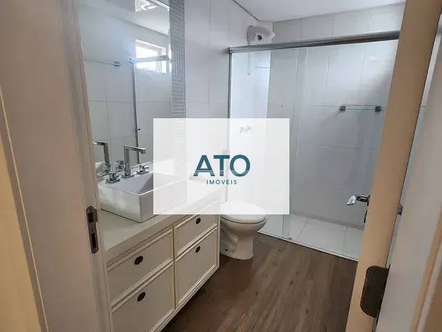 Apartamento 2 quartos e 3 banheiros, para alugar, no bairro Centro em Tijucas