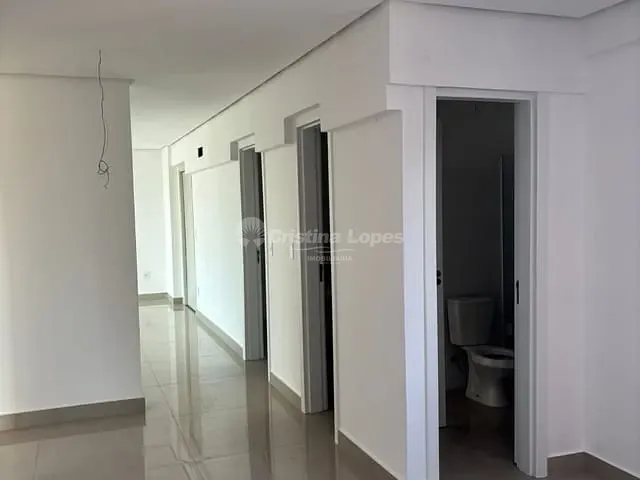 Apartamento 3 quartos e 3 banheiros, à venda, no bairro Jóquei em Teresina