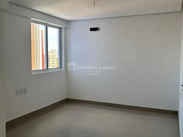 Apartamento 3 quartos e 3 banheiros, à venda, no bairro Jóquei em Teresina