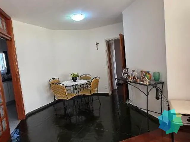 Apartamento 4 quartos e 3 banheiros, à venda, no bairro Centro em Salto