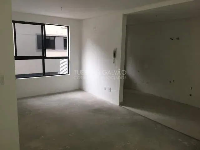 Apartamento com 56m² 2 quartos e 2 banheiros, à venda, no bairro Santo Inácio em Curitiba