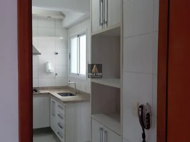 Apartamento 3 quartos e 1 banheiro, à venda, no bairro Jardim Apolo em São José dos Campos