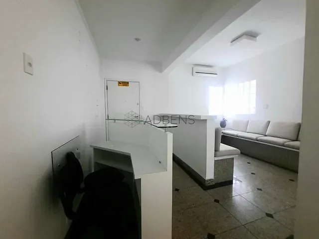 Apartamento 3 quartos e 2 banheiros, à venda, no bairro Cerqueira César em São Paulo