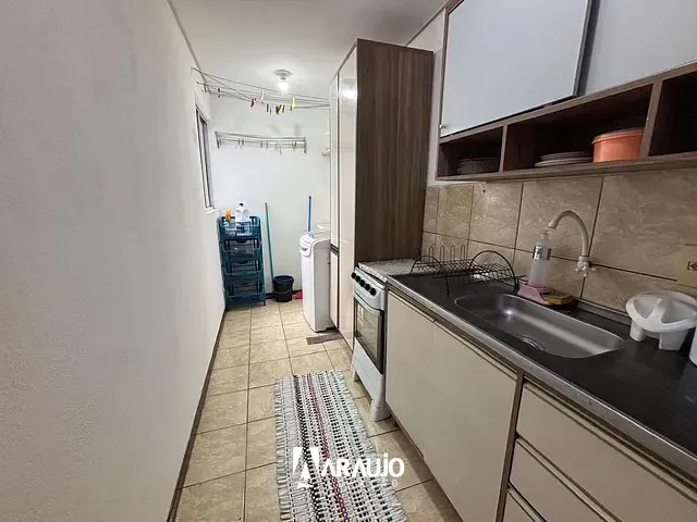 Apartamento 2 quartos e 1 banheiro, para alugar, no bairro Cordeiros em Itajaí