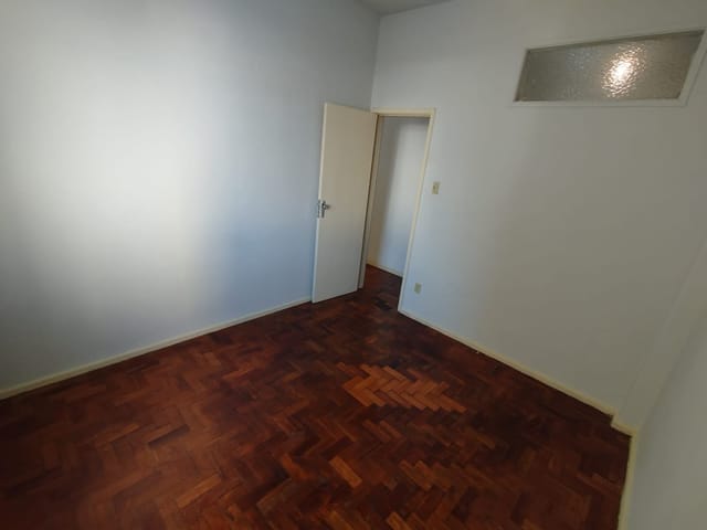 Apartamento 1 quarto e 1 banheiro, à venda ou para alugar, no bairro Flamengo em Rio de Janeiro