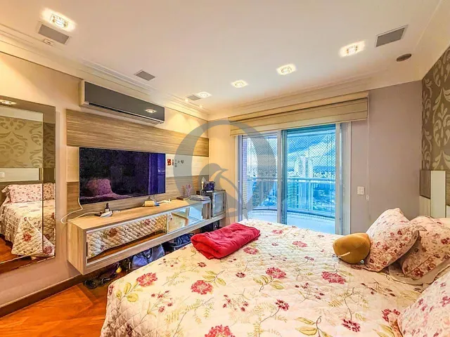 Apartamento 4 quartos e 6 banheiros, à venda, no bairro Vila Regente Feijó em São Paulo
