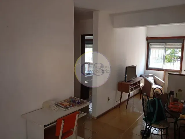 Apartamento 2 quartos e 1 banheiro, para alugar, no bairro Centro em Pelotas