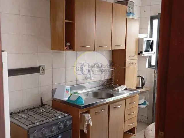 Apartamento 2 quartos e 1 banheiro, para alugar, no bairro Centro em Pelotas