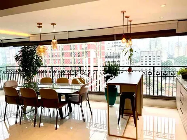 Apartamento 3 quartos e 5 banheiros, à venda, no bairro Santo Amaro em São Paulo