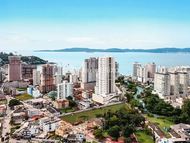 Apartamento 4 quartos e 5 banheiros, à venda, no bairro Centro em Itapema