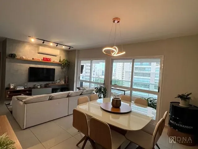 Apartamento com 200m² 4 quartos e 2 banheiros, à venda, no bairro Jardim Alvorada em São José dos Campos