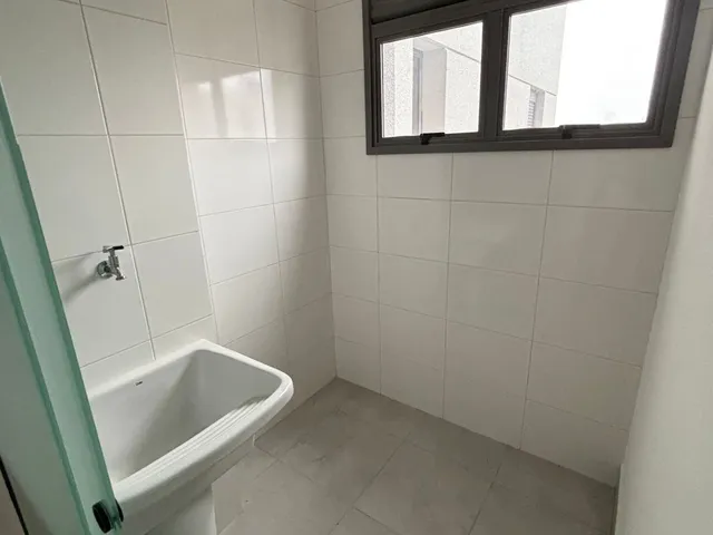 Apartamento 1 quarto e 1 banheiro, à venda, no bairro Vila São Pedro em Santo André