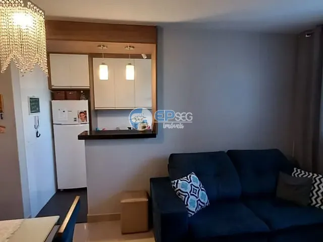 Apartamento com 43m² 2 quartos e 1 banheiro, à venda, no bairro Conjunto Habitacional Doutor Farid Libos em Londrina