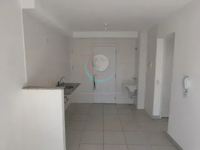 Apartamento 2 quartos e 1 banheiro, para alugar, no bairro Bom Retiro em São Paulo