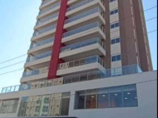 Apartamento com 214m² 3 quartos e 2 banheiros, à venda, no bairro Centro em Cambé