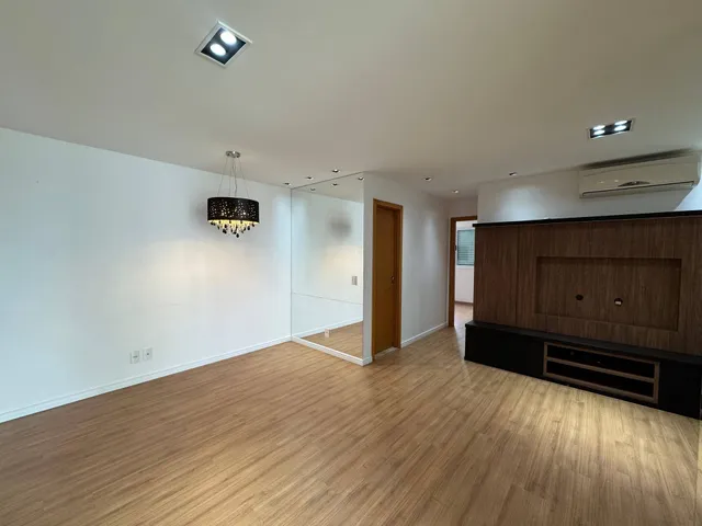Apartamento com 10m² 2 quartos e 2 banheiros, à venda, no bairro Gleba Fazenda Palhano em Londrina