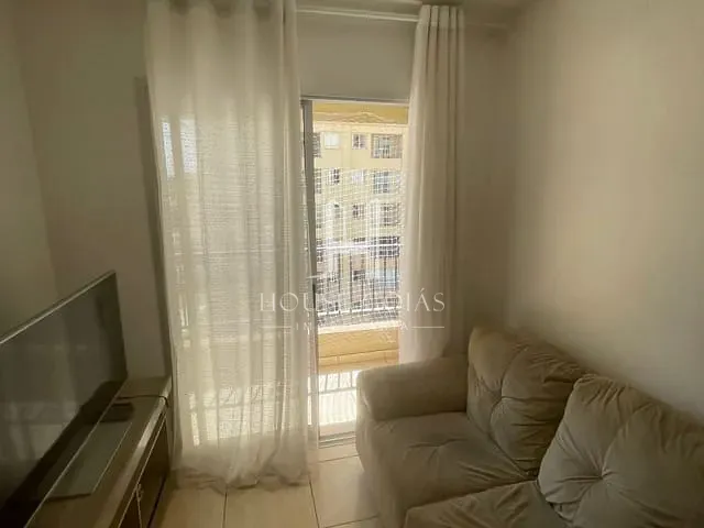 Apartamento 3 quartos e 2 banheiros, à venda, no bairro Vila Cruzeiro do Sul - Acréscimo em Aparecida de Goiânia